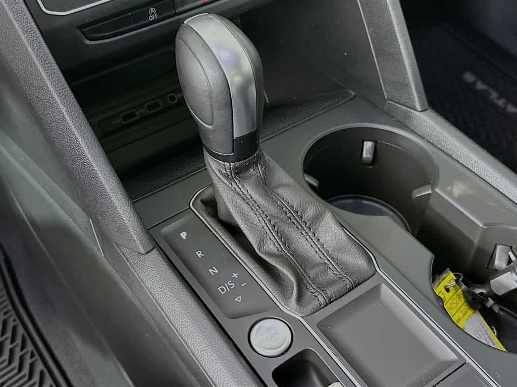2021 Volkswagen Atlas 3.6L V6 SE w/Technology R-Line