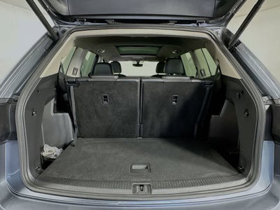 2021 Volkswagen Atlas 3.6L V6 SE w/Technology R-Line