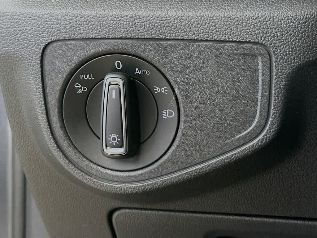 2021 Volkswagen Atlas 3.6L V6 SE w/Technology R-Line