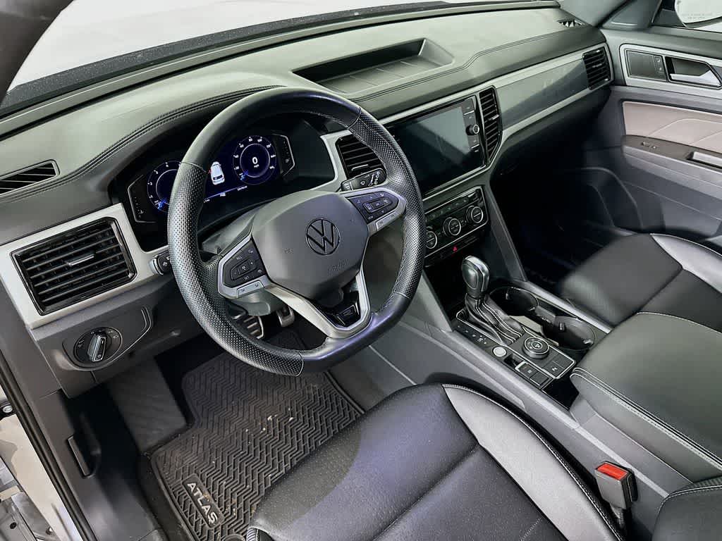 2023 Volkswagen Atlas Cross Sport 2.0T SEL R-Line Black