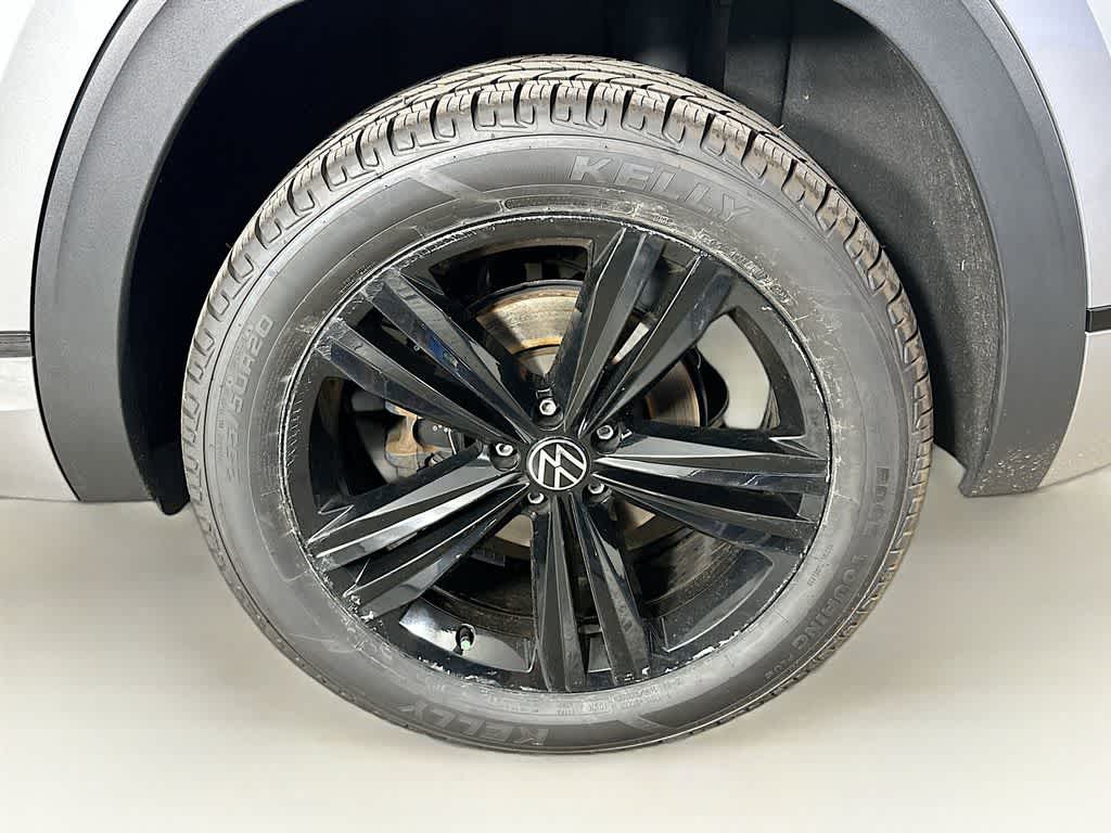 2023 Volkswagen Atlas Cross Sport 2.0T SEL R-Line Black