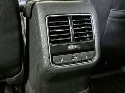 2016 Volkswagen Passat 1.8T SE w/Technology
