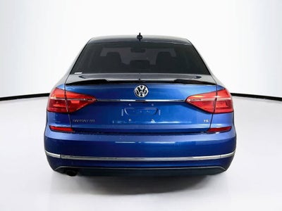 2016 Volkswagen Passat 1.8T SE w/Technology