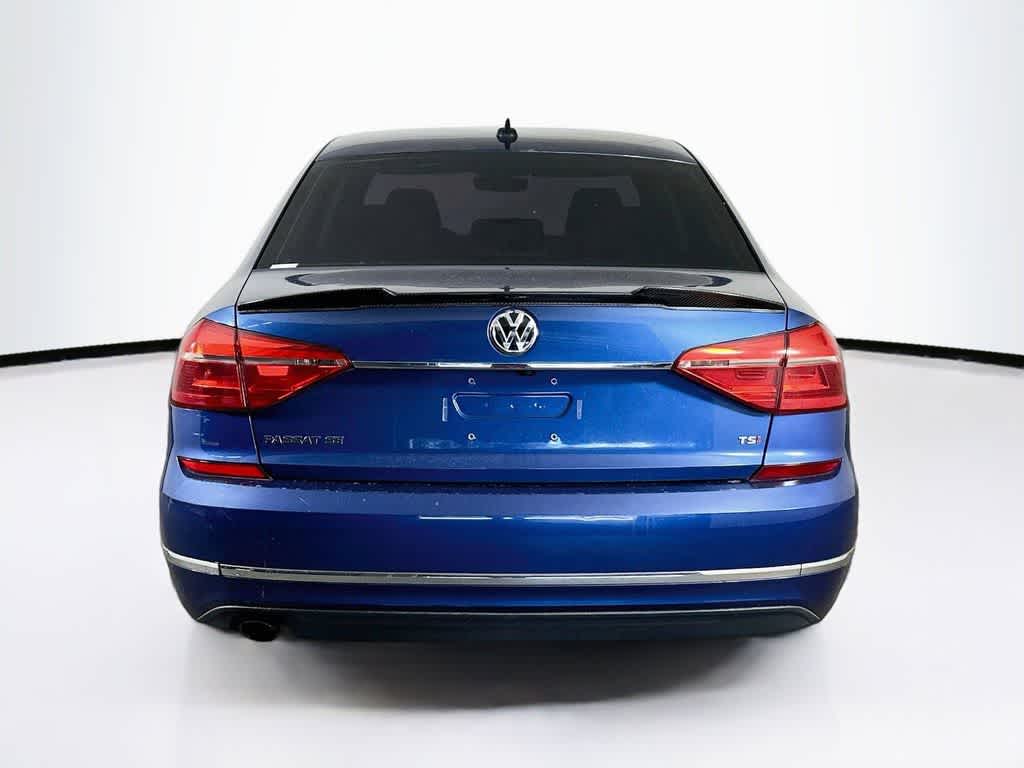 2016 Volkswagen Passat 1.8T SE w/Technology