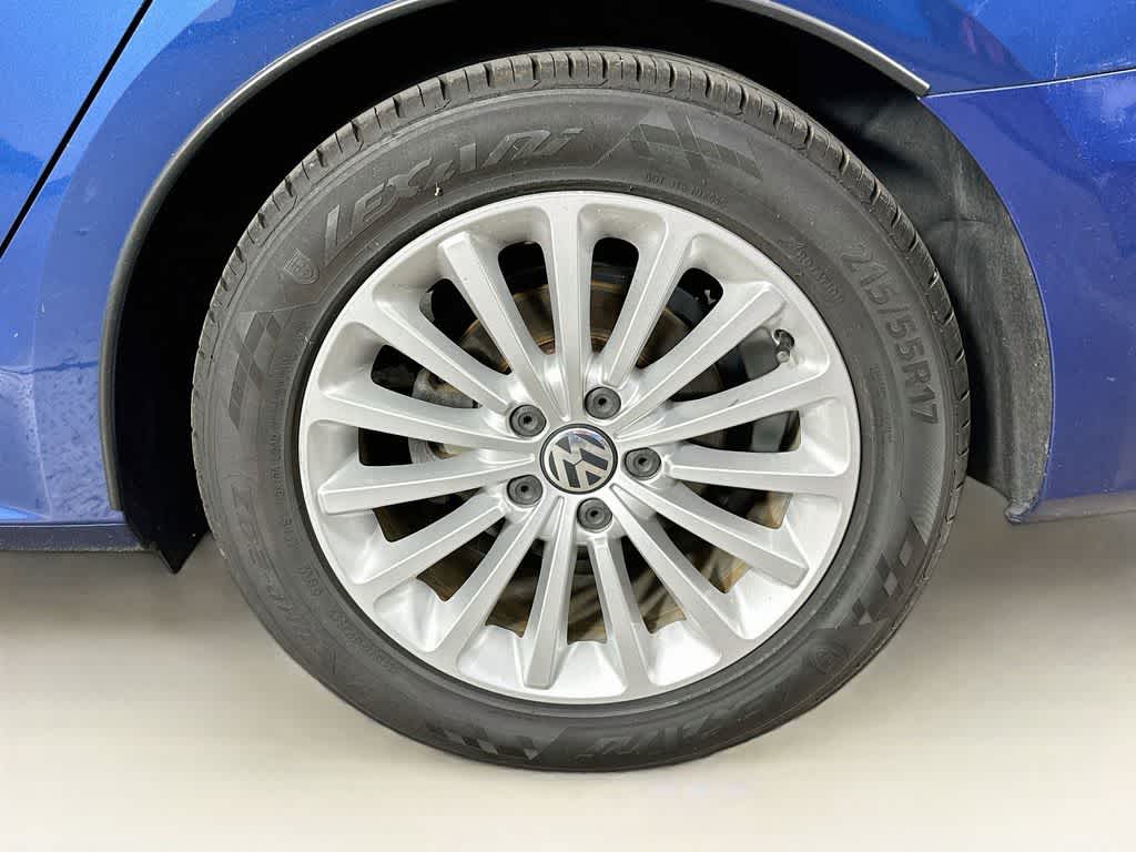 2016 Volkswagen Passat 1.8T SE w/Technology