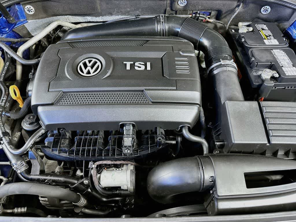 2016 Volkswagen Passat 1.8T SE w/Technology