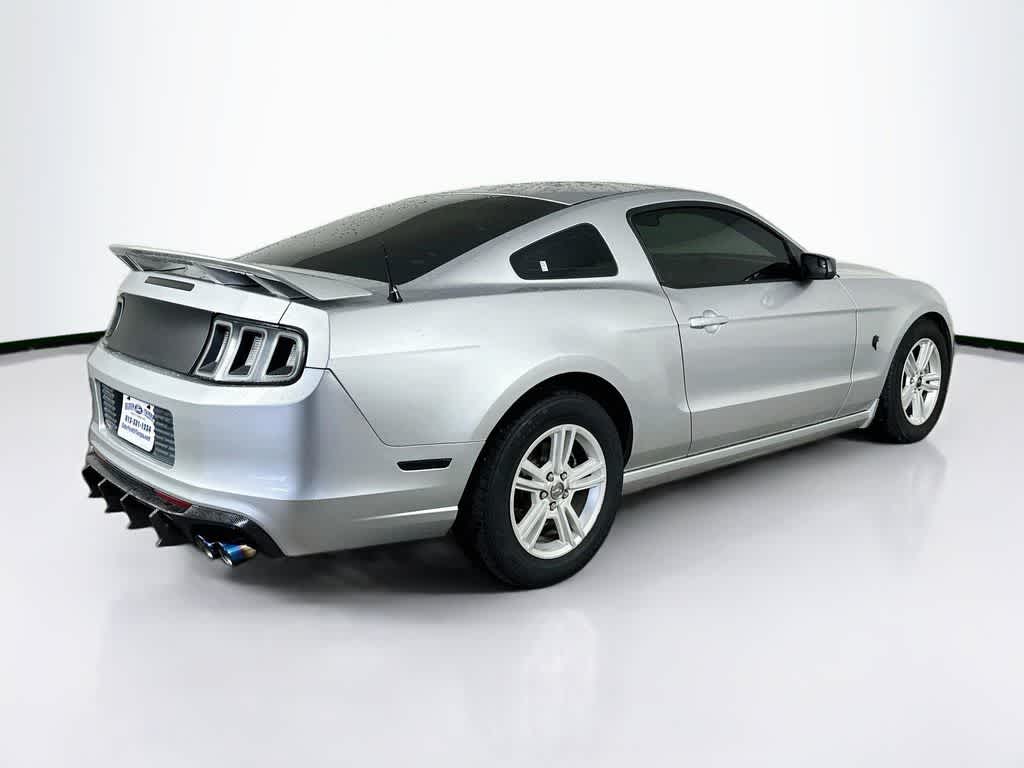 2014 Ford Mustang V6