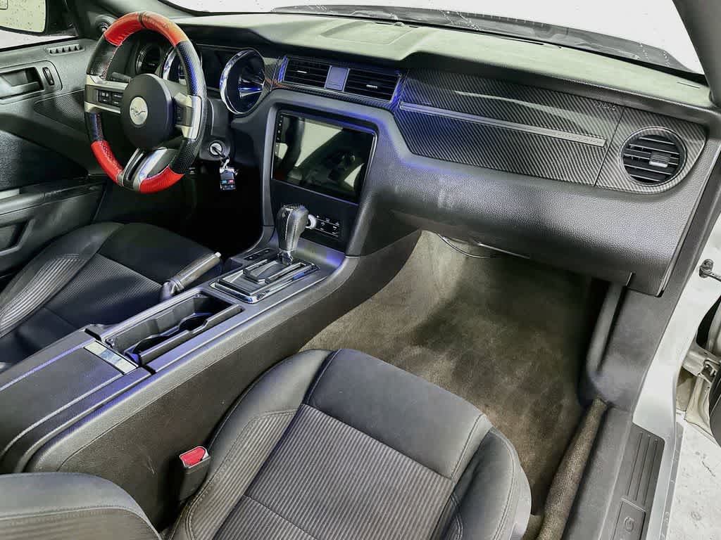 2014 Ford Mustang V6