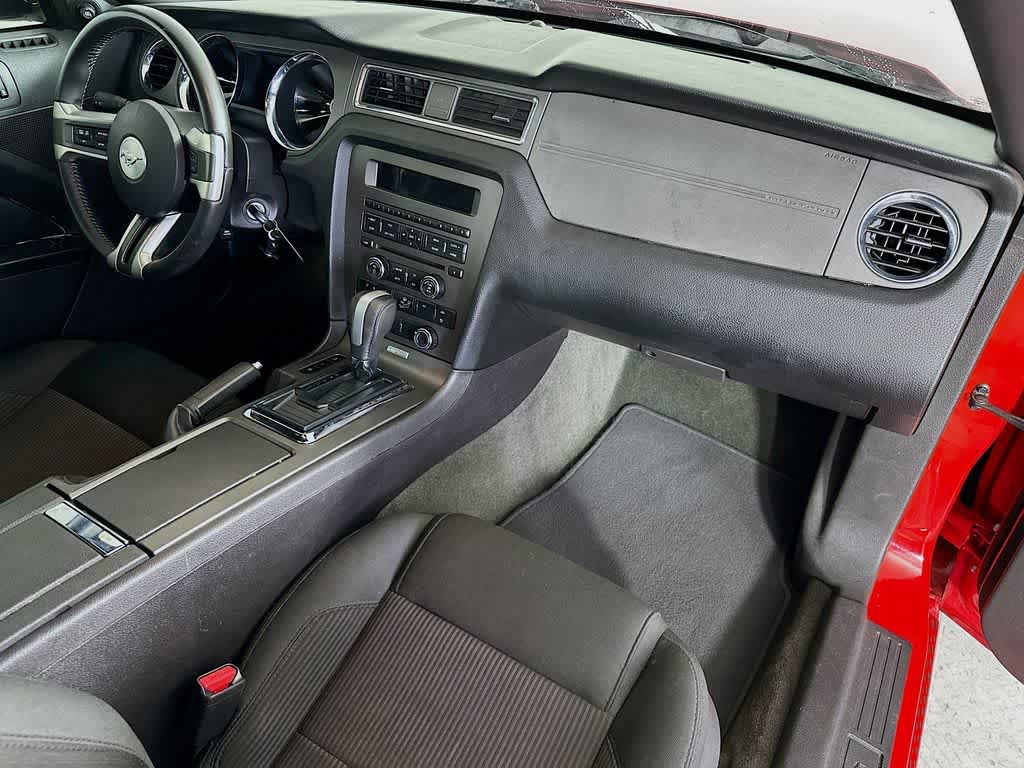 2014 Ford Mustang V6