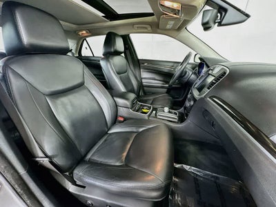 2015 Chrysler 300 Limited