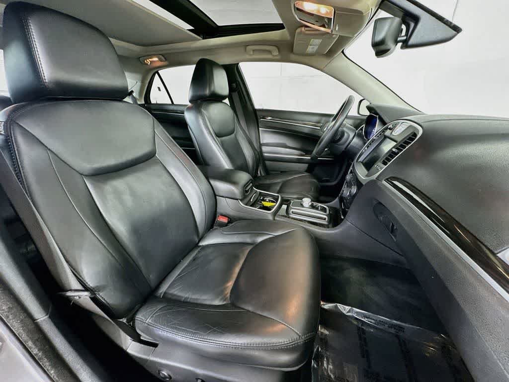 2015 Chrysler 300 Limited