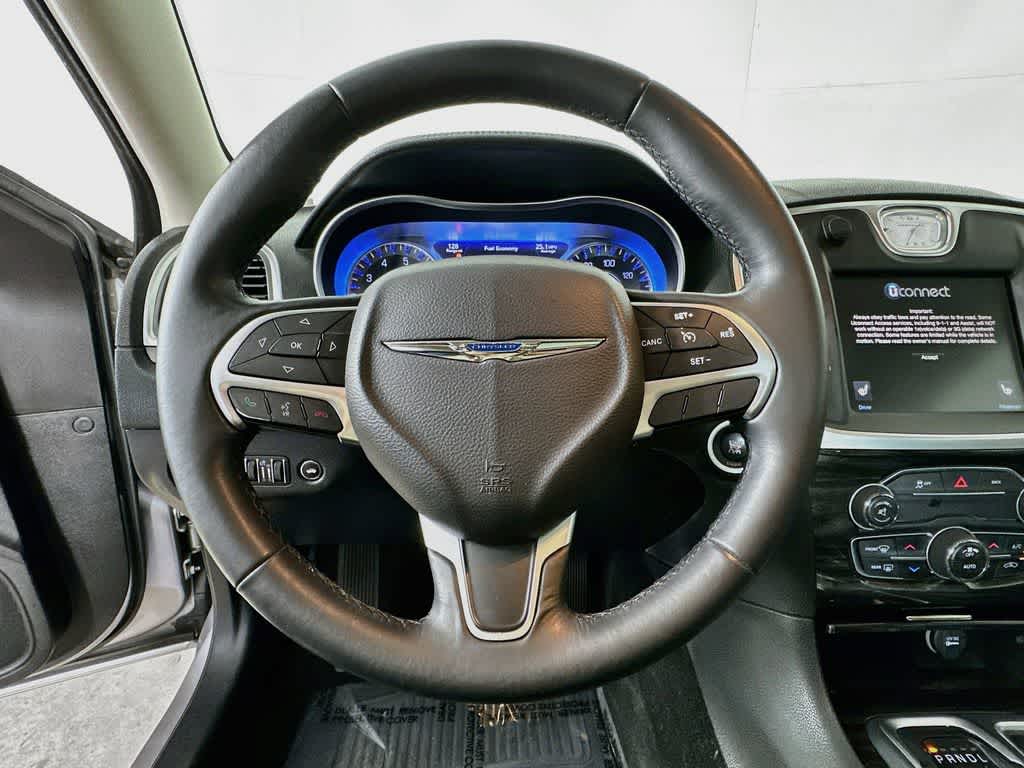 2015 Chrysler 300 Limited