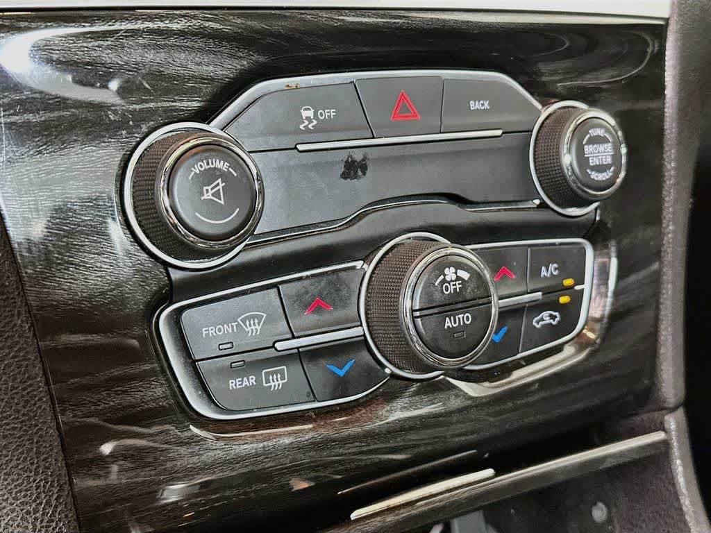 2015 Chrysler 300 Limited