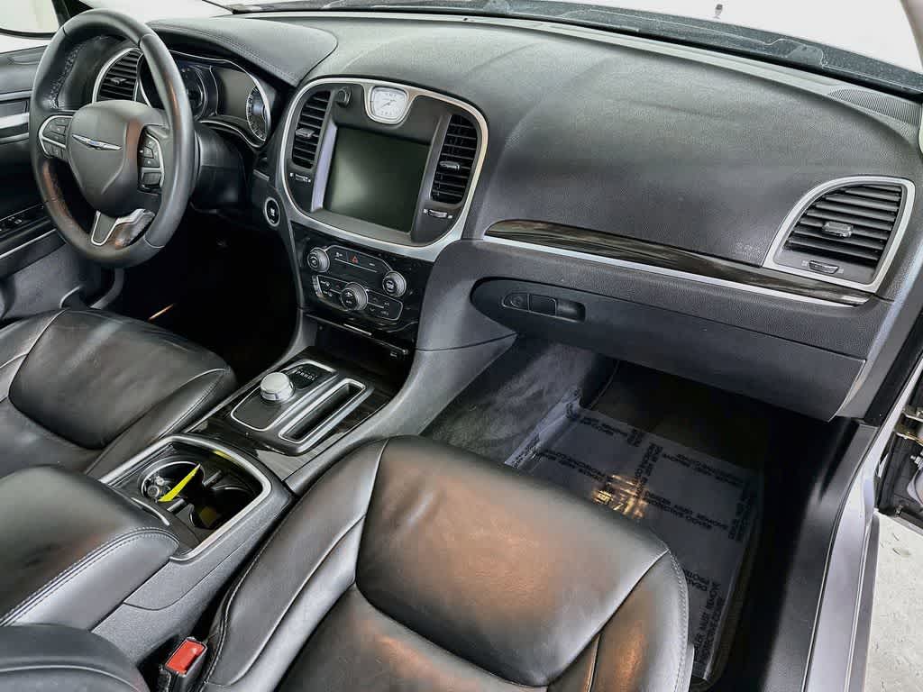 2015 Chrysler 300 Limited