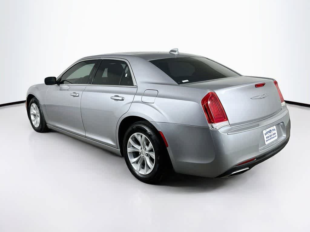2015 Chrysler 300 Limited