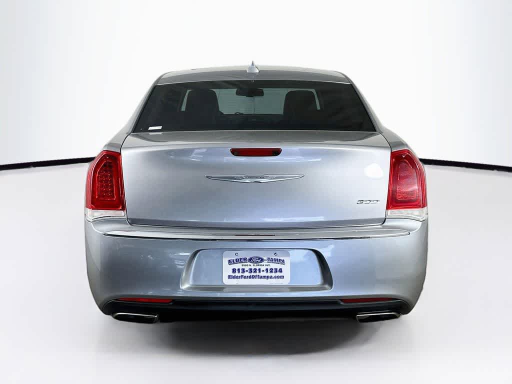 2015 Chrysler 300 Limited