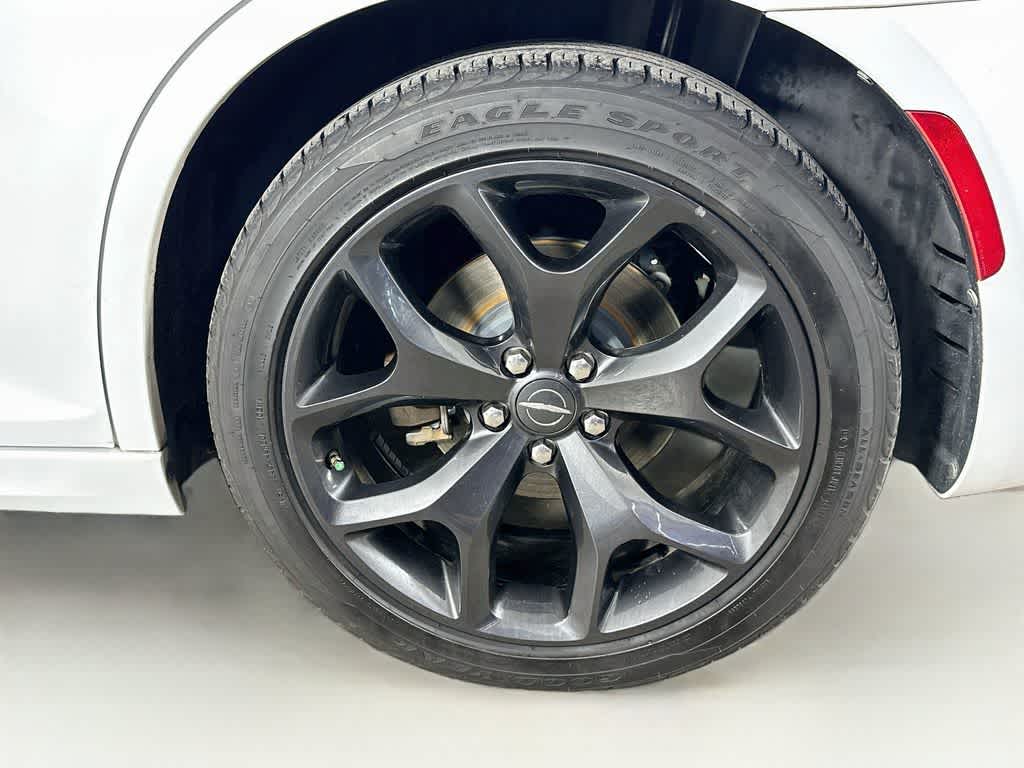 2021 Chrysler 300 300S