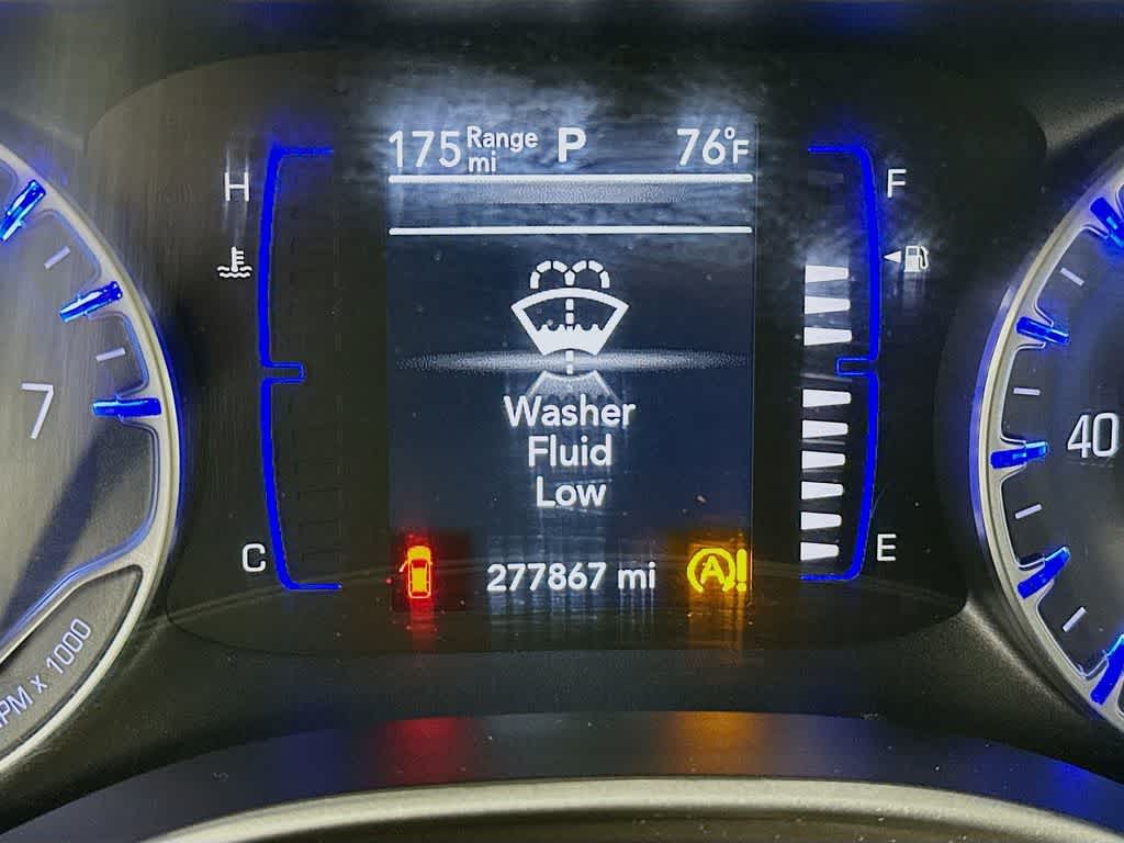 2021 Chrysler Voyager LXI