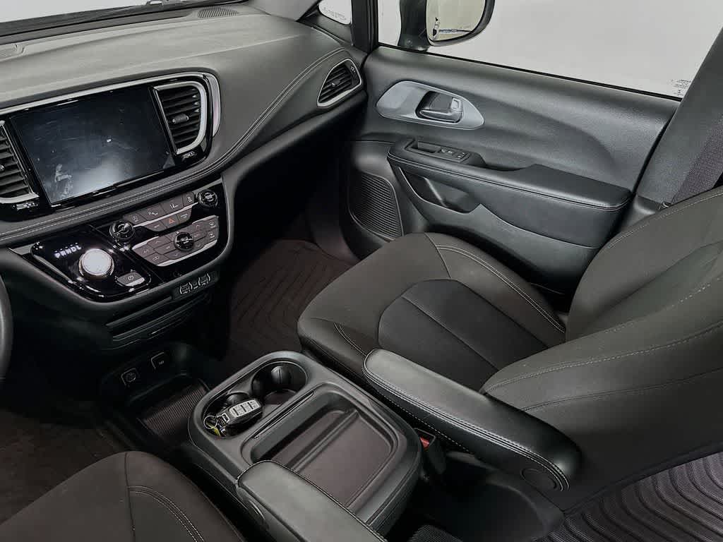 2021 Chrysler Pacifica Touring