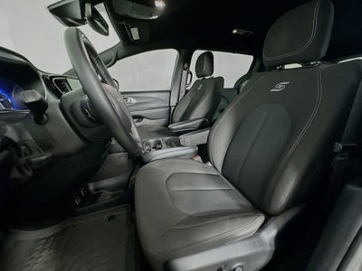 2021 Chrysler Pacifica Touring