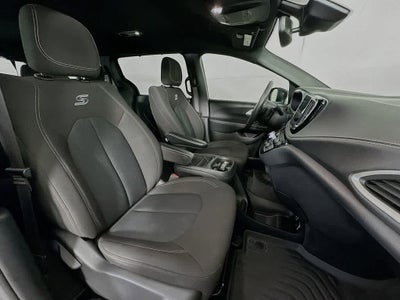 2021 Chrysler Pacifica Touring