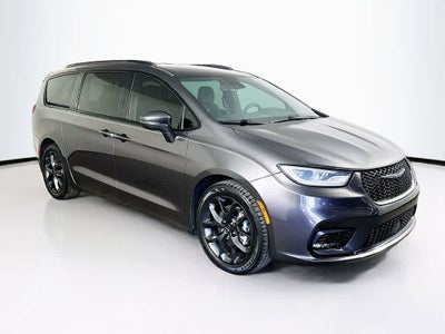2021 Chrysler Pacifica Touring