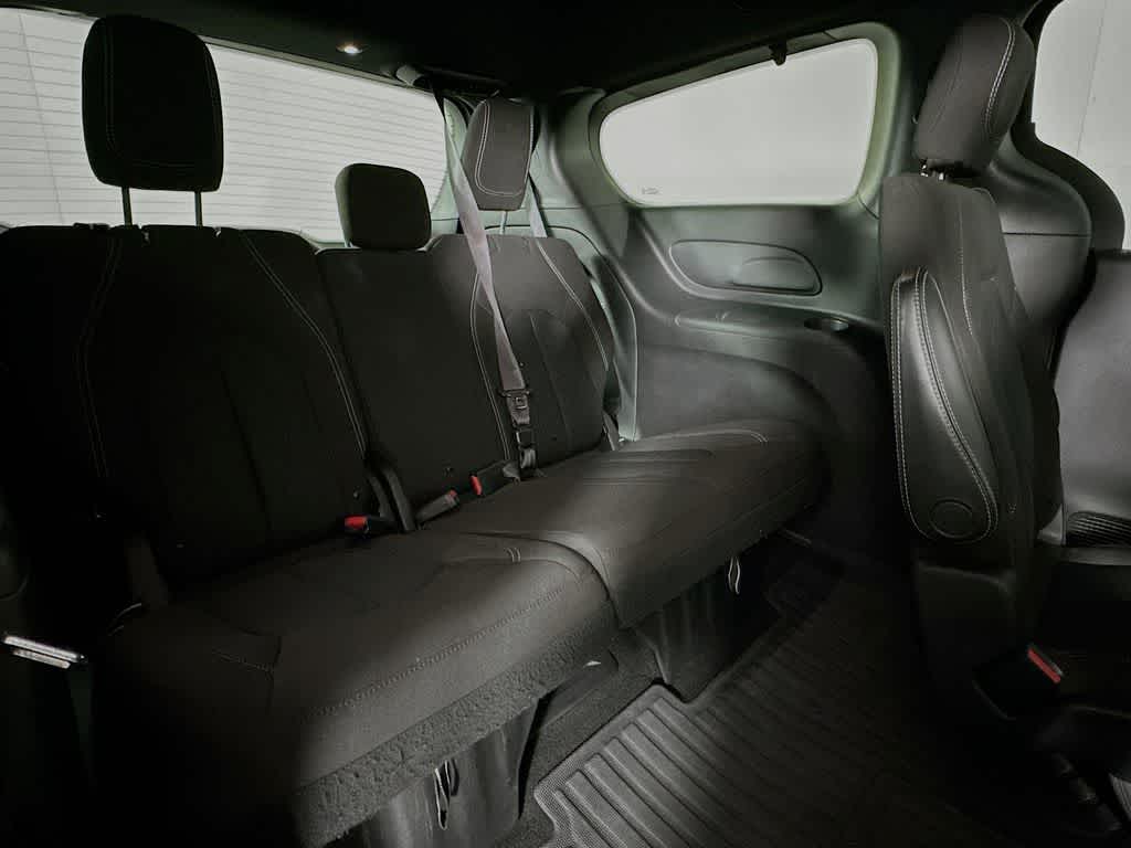 2021 Chrysler Pacifica Touring