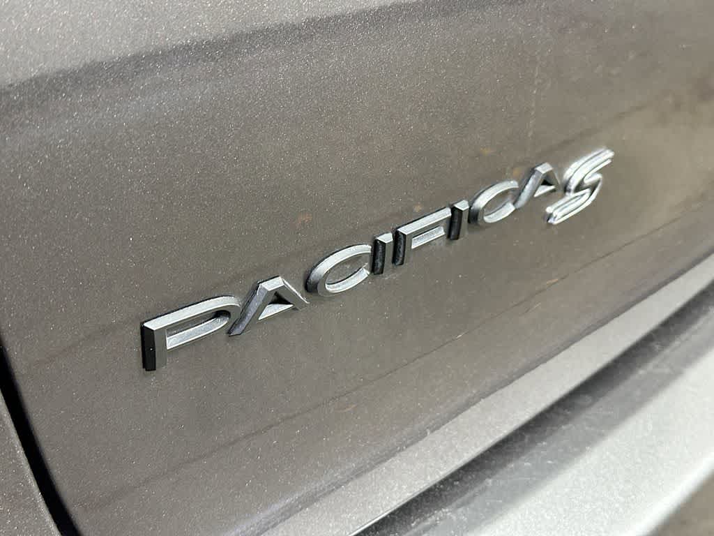 2021 Chrysler Pacifica Touring
