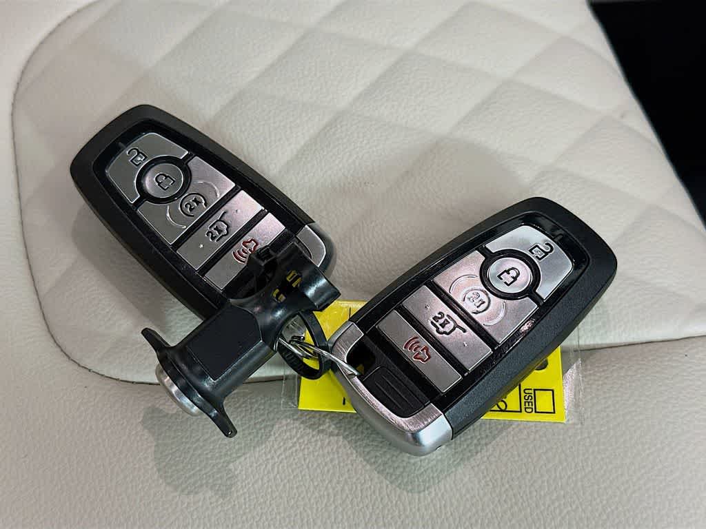 2024 Ford Edge Titanium