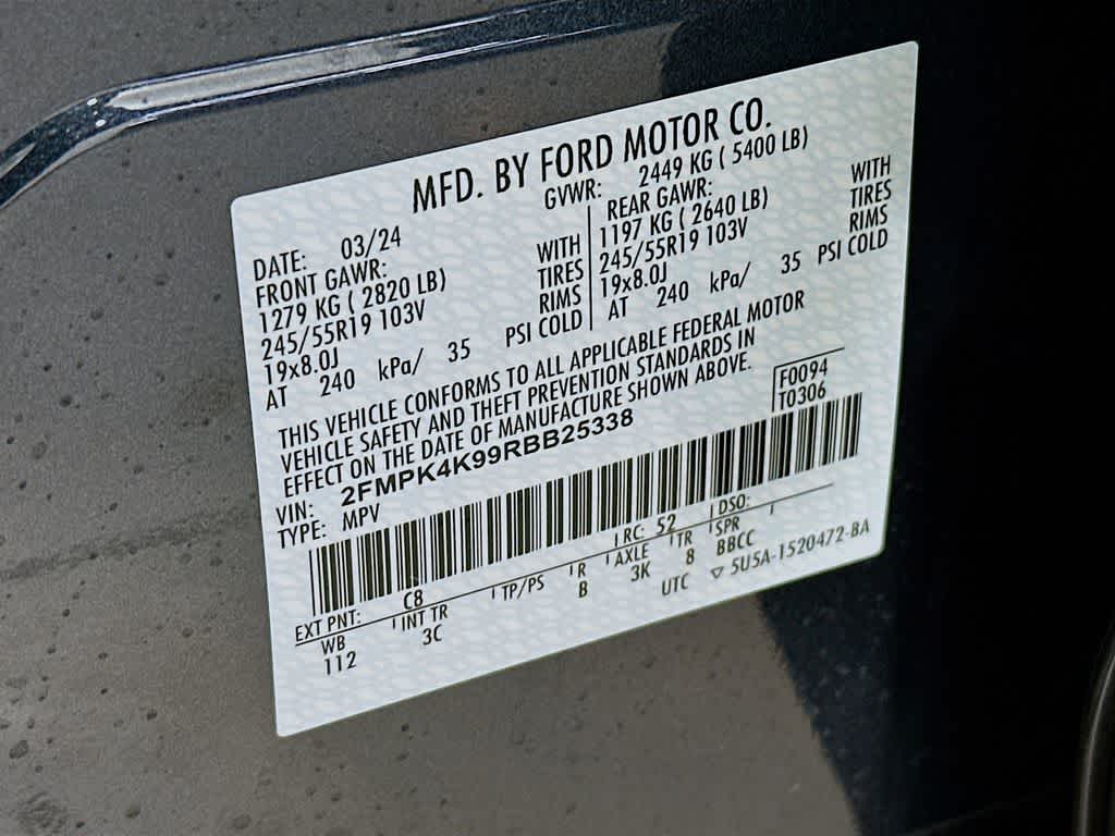 2024 Ford Edge Titanium