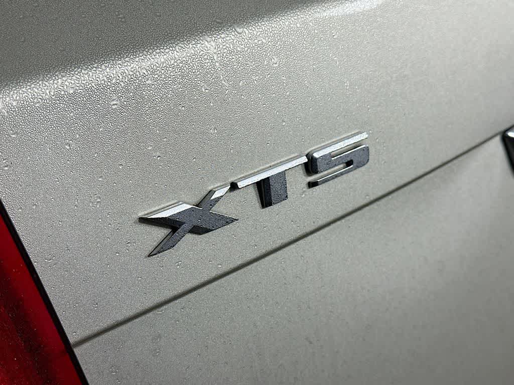 2016 Cadillac XTS Luxury Collection