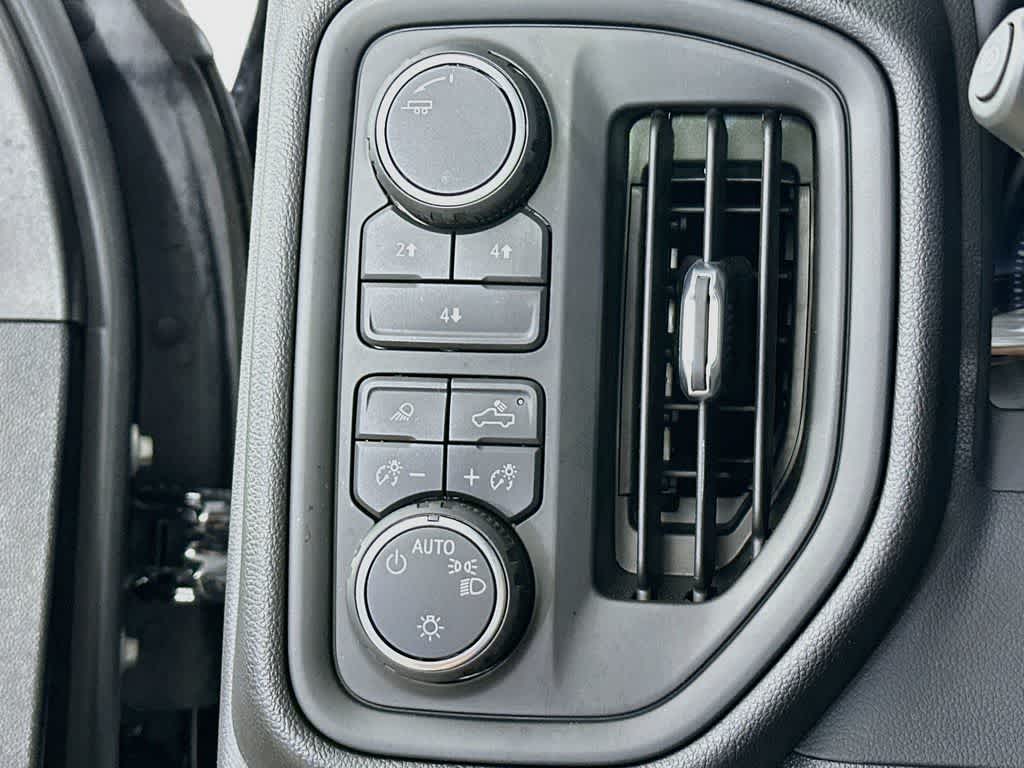 2026 Chevrolet Silverado 2500HD Custom