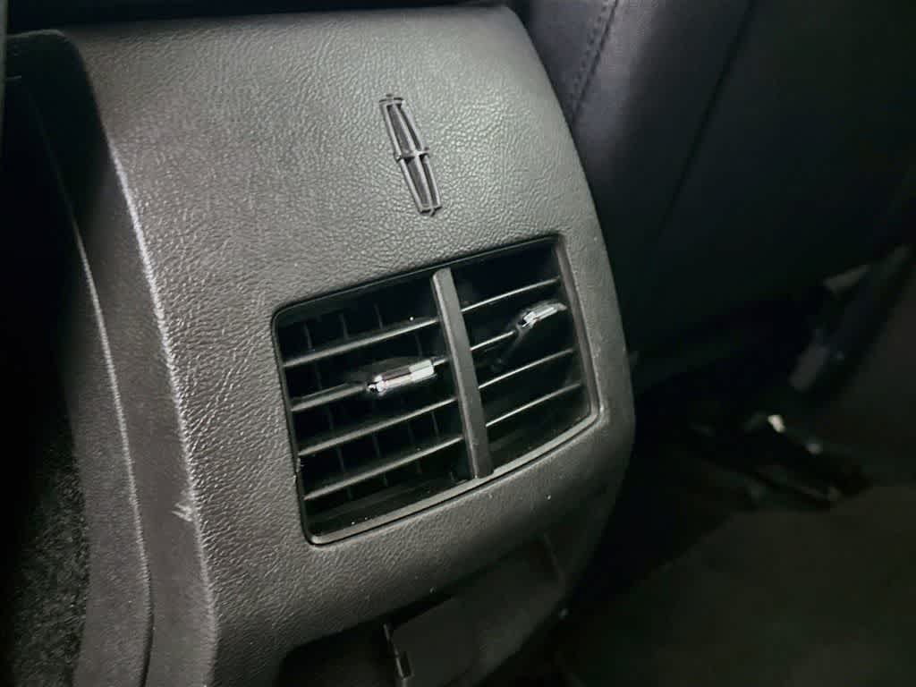 2014 Lincoln MKX Base