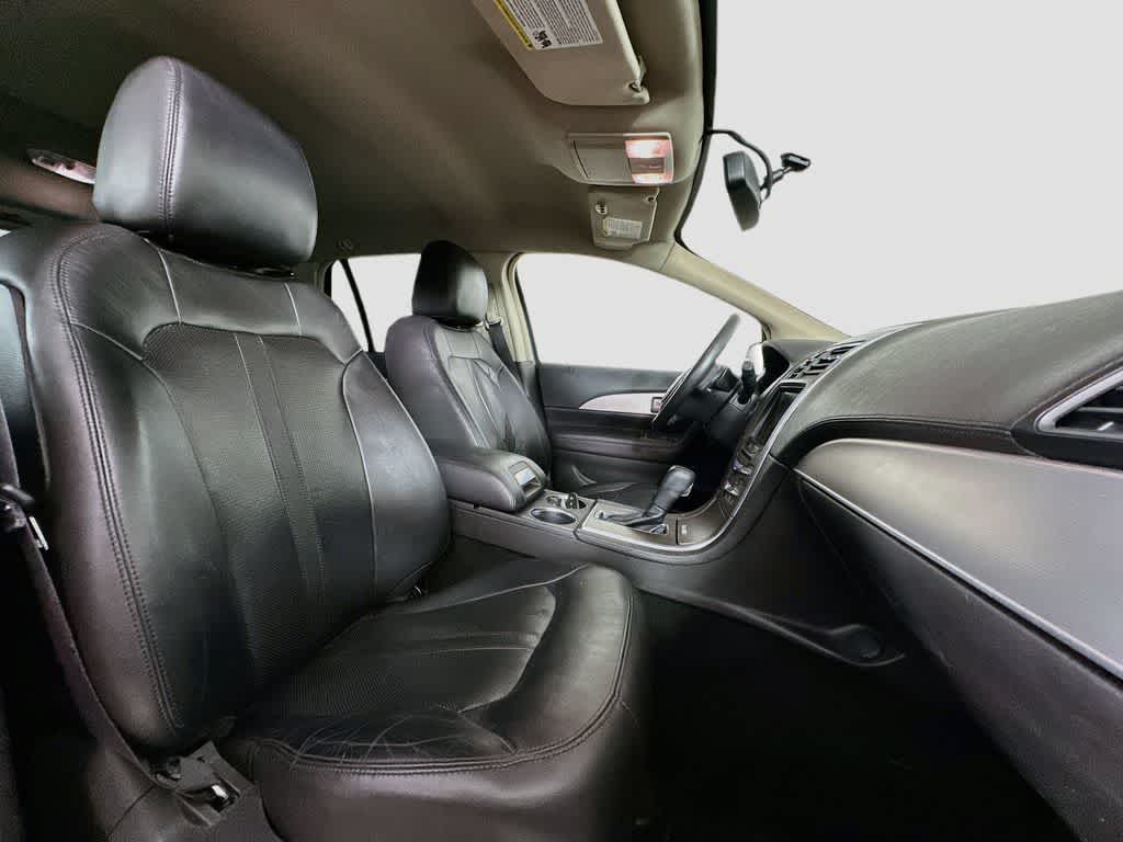 2014 Lincoln MKX Base