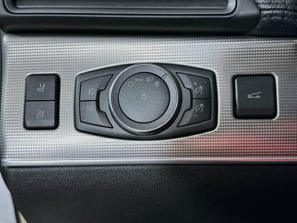2014 Lincoln MKX Base