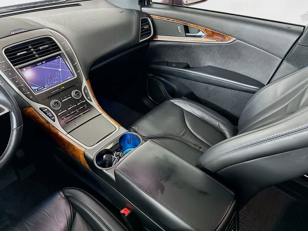 2019 Lincoln Nautilus Select