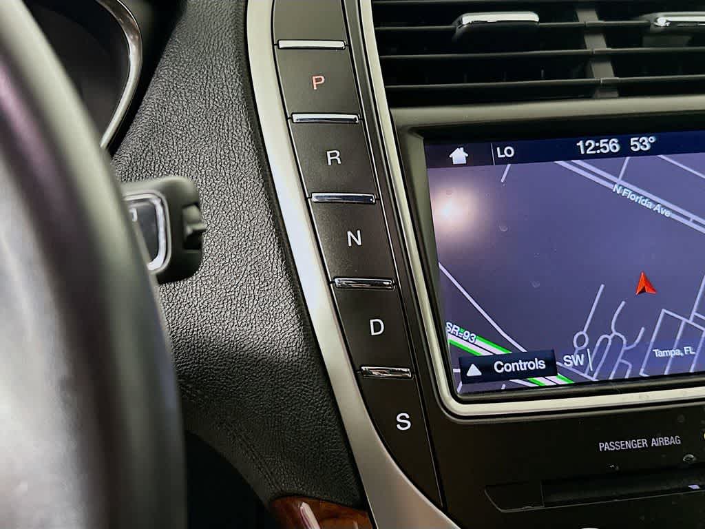 2019 Lincoln Nautilus Select