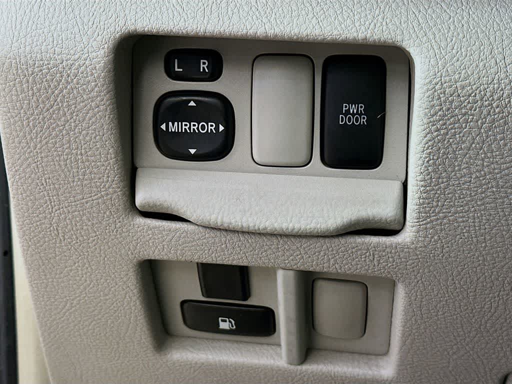 2004 Lexus RX 330 Base