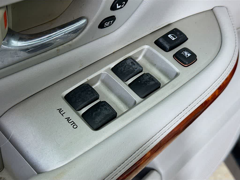 2004 Lexus RX 330 Base