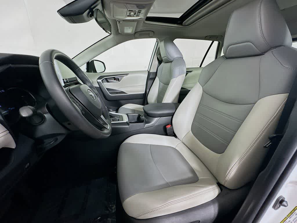 2023 Toyota RAV4 XLE Premium