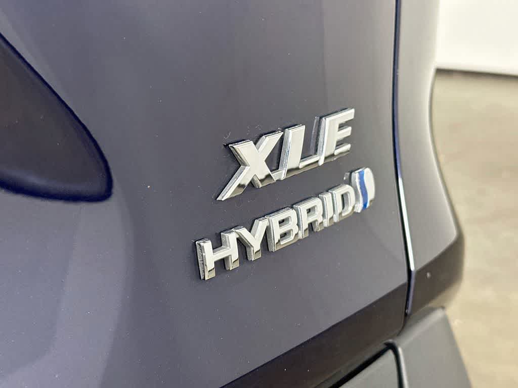 2021 Toyota RAV4 Hybrid XLE Premium