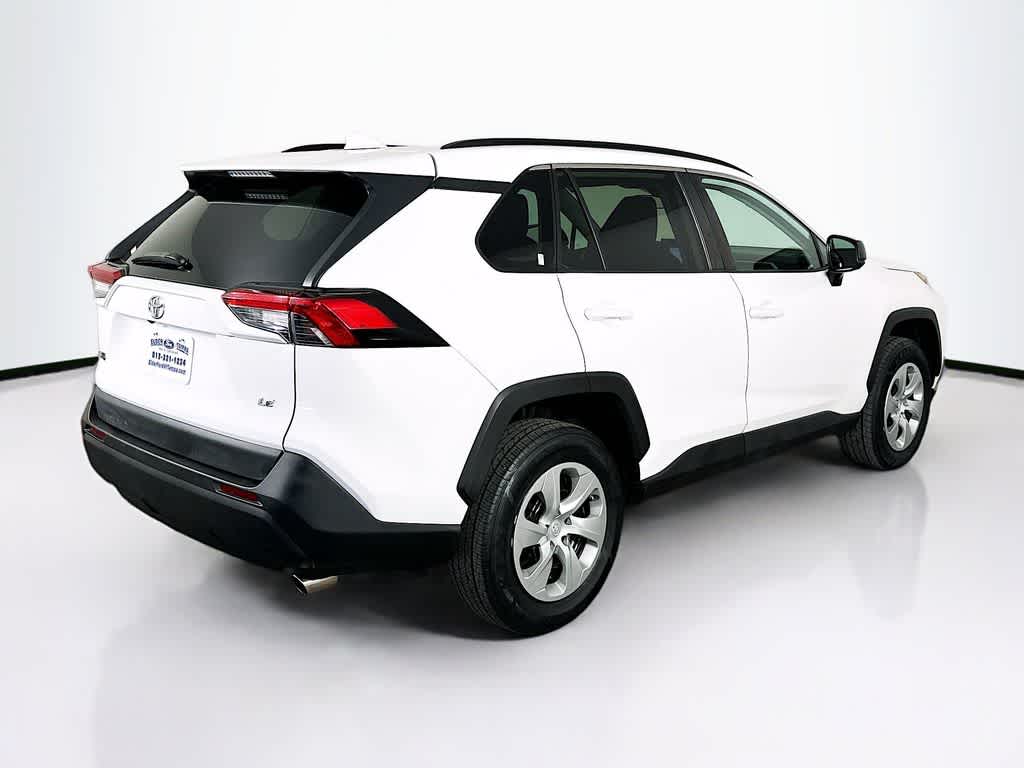 2021 Toyota RAV4 LE