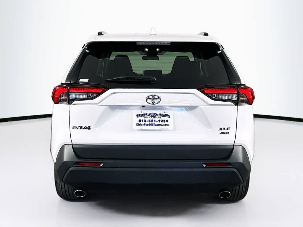 2025 Toyota RAV4 XLE