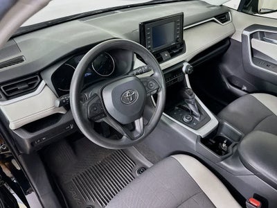 2022 Toyota RAV4 Hybrid XLE