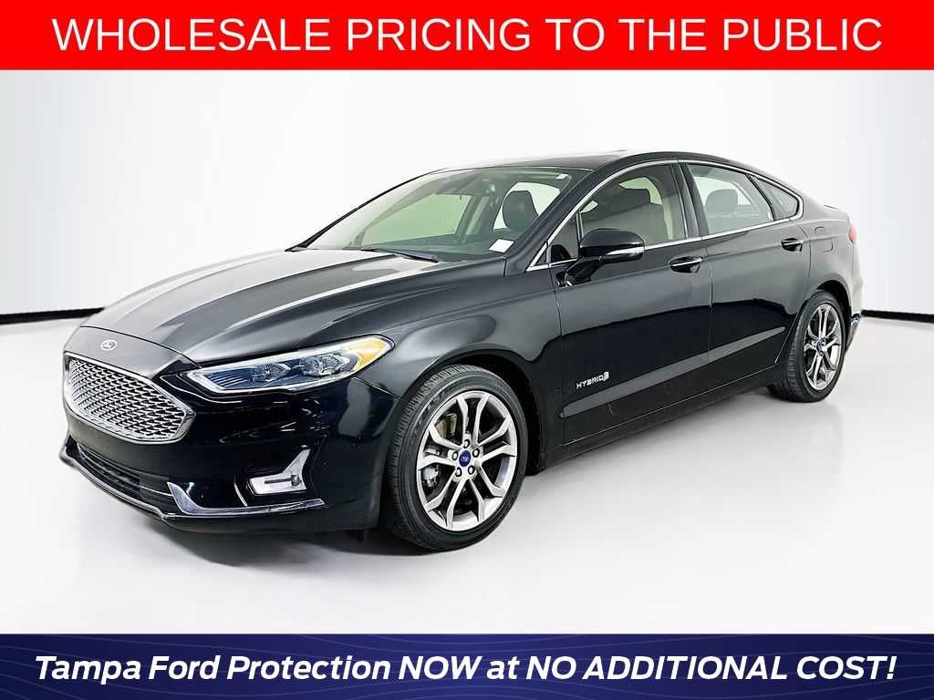 2019 Ford Fusion Titanium's photo
