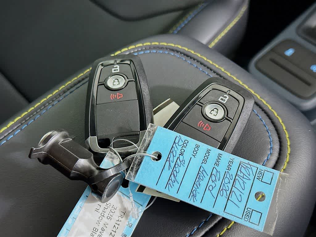 2026 Ford Maverick Lobo Standard