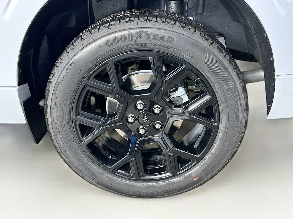 2026 Ford Maverick Lobo Standard