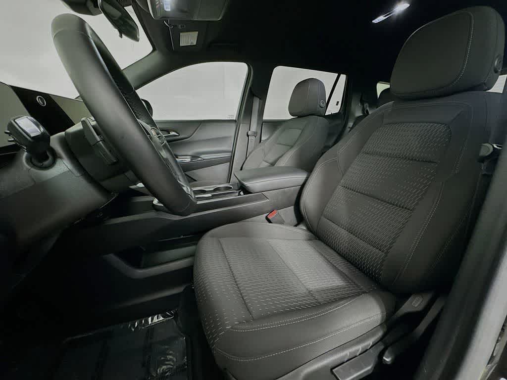 2025 Chevrolet Equinox FWD LT