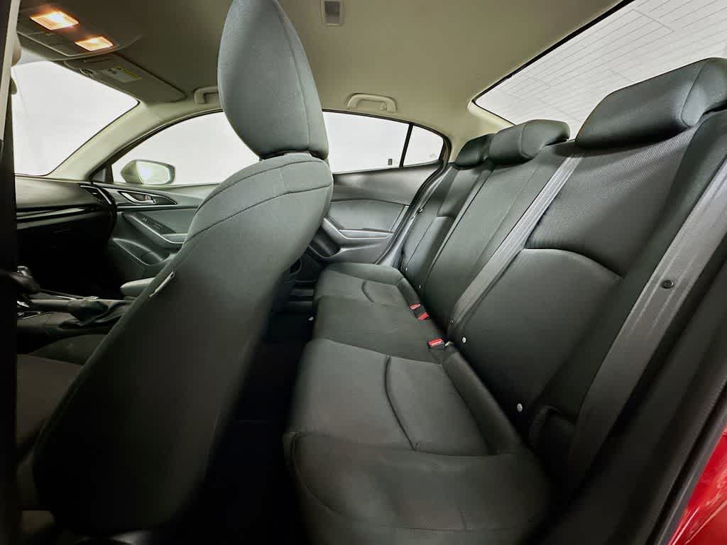 2015 Mazda MAZDA3 i Sport