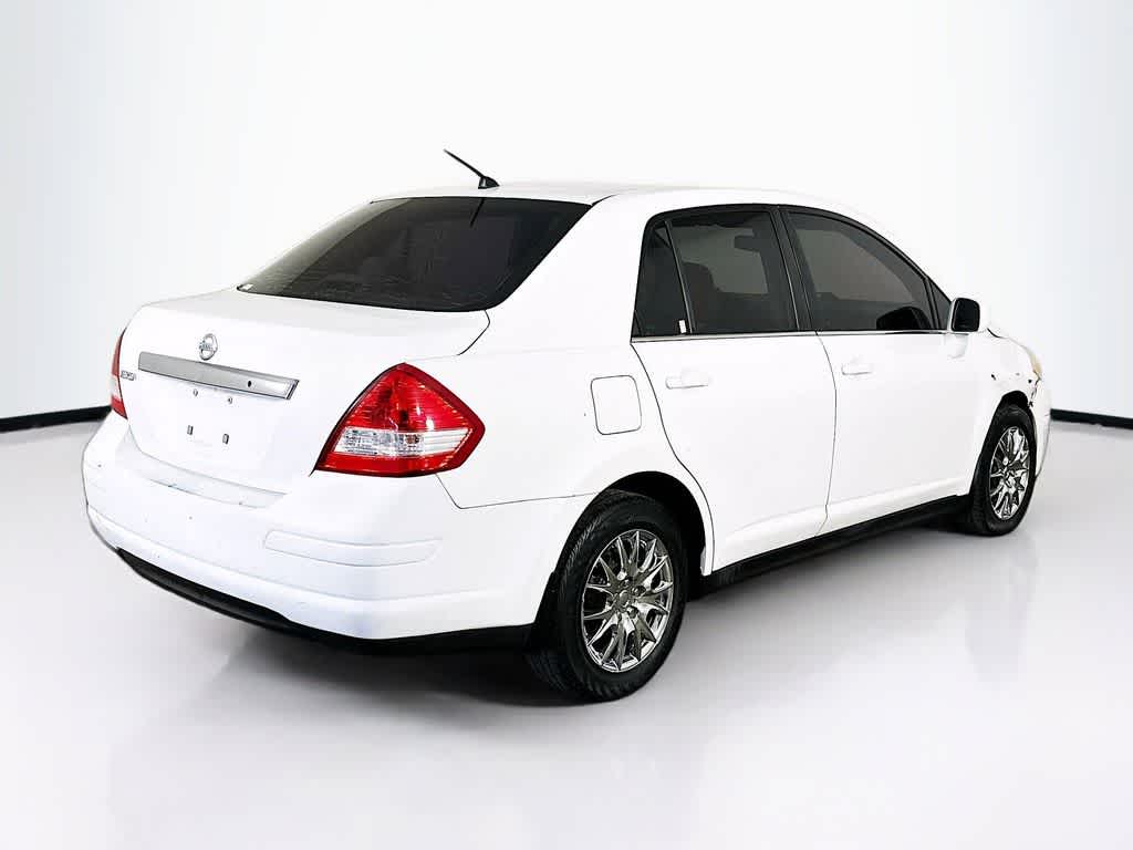 2009 Nissan Versa 1.8 S